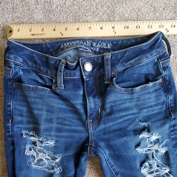 American Eagle destroyed jegging, size 2 - Picture 3 of 7